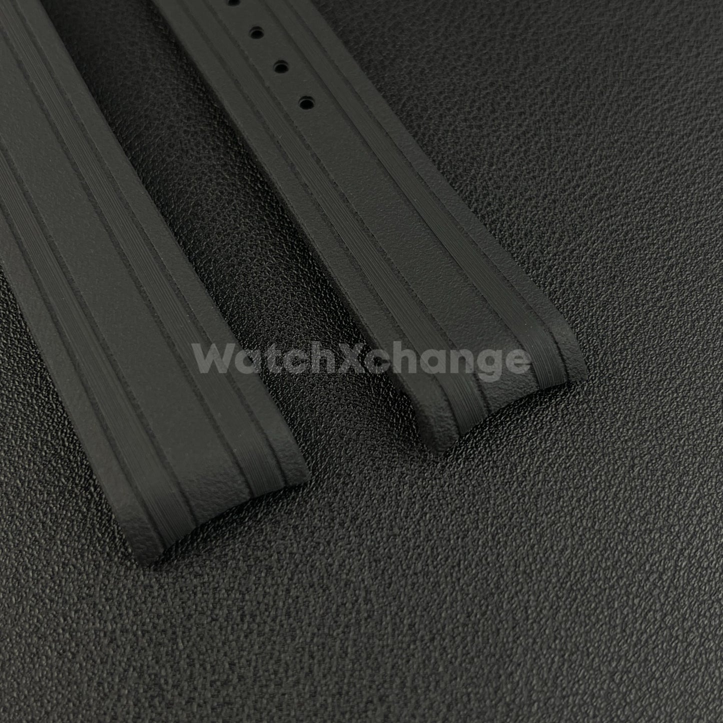 Black Omega Seamaster 41mm 300M Silicone Rubber Curved End Strap 20mm With Clasp