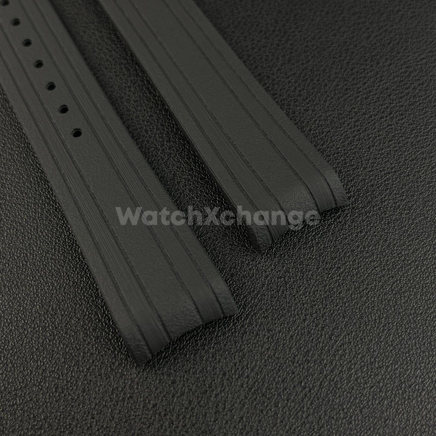 Black Omega Seamaster 41mm 300M Silicone Rubber Curved End Strap 20mm