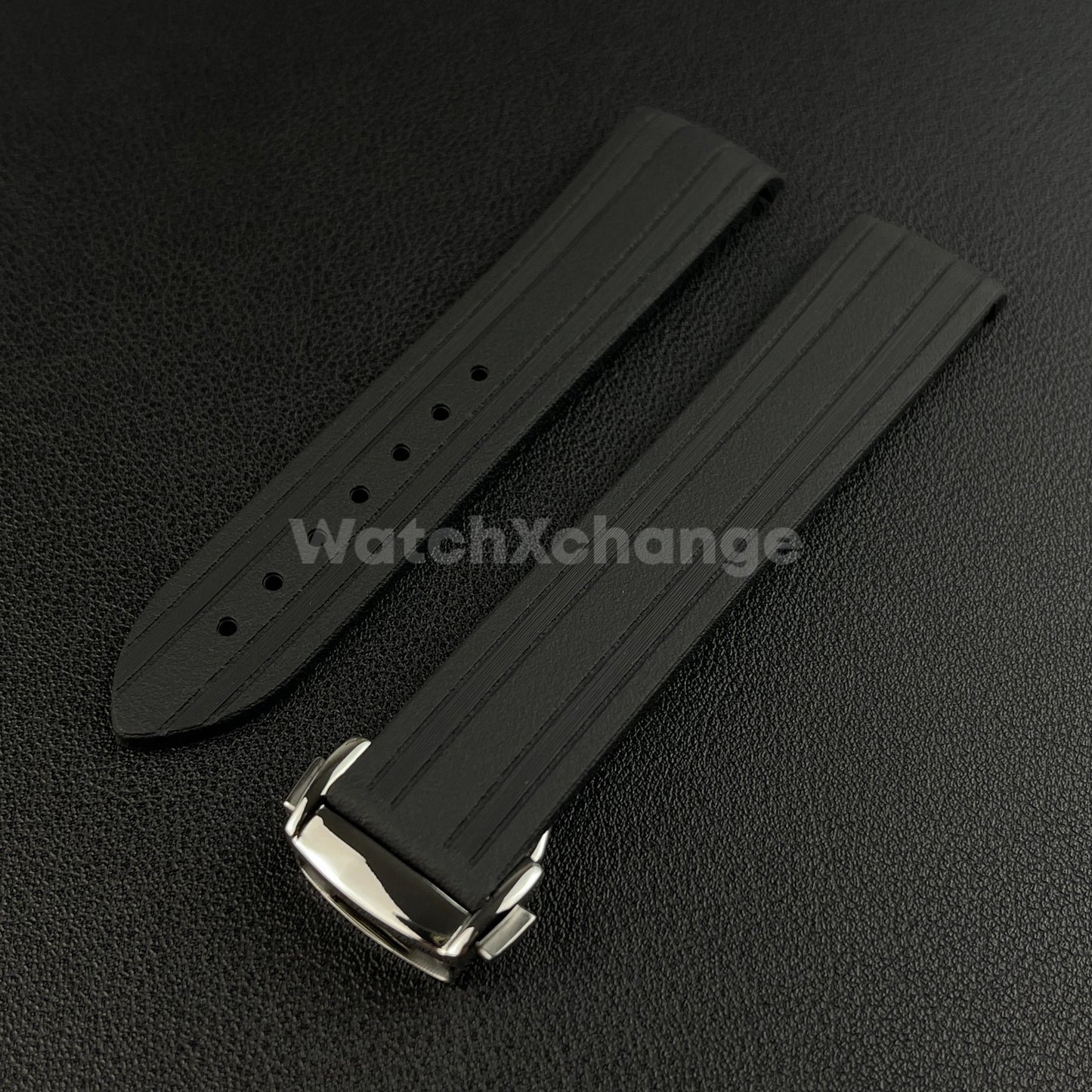 Black Omega Seamaster 41mm 300M Silicone Rubber Curved End Strap 20mm With Clasp