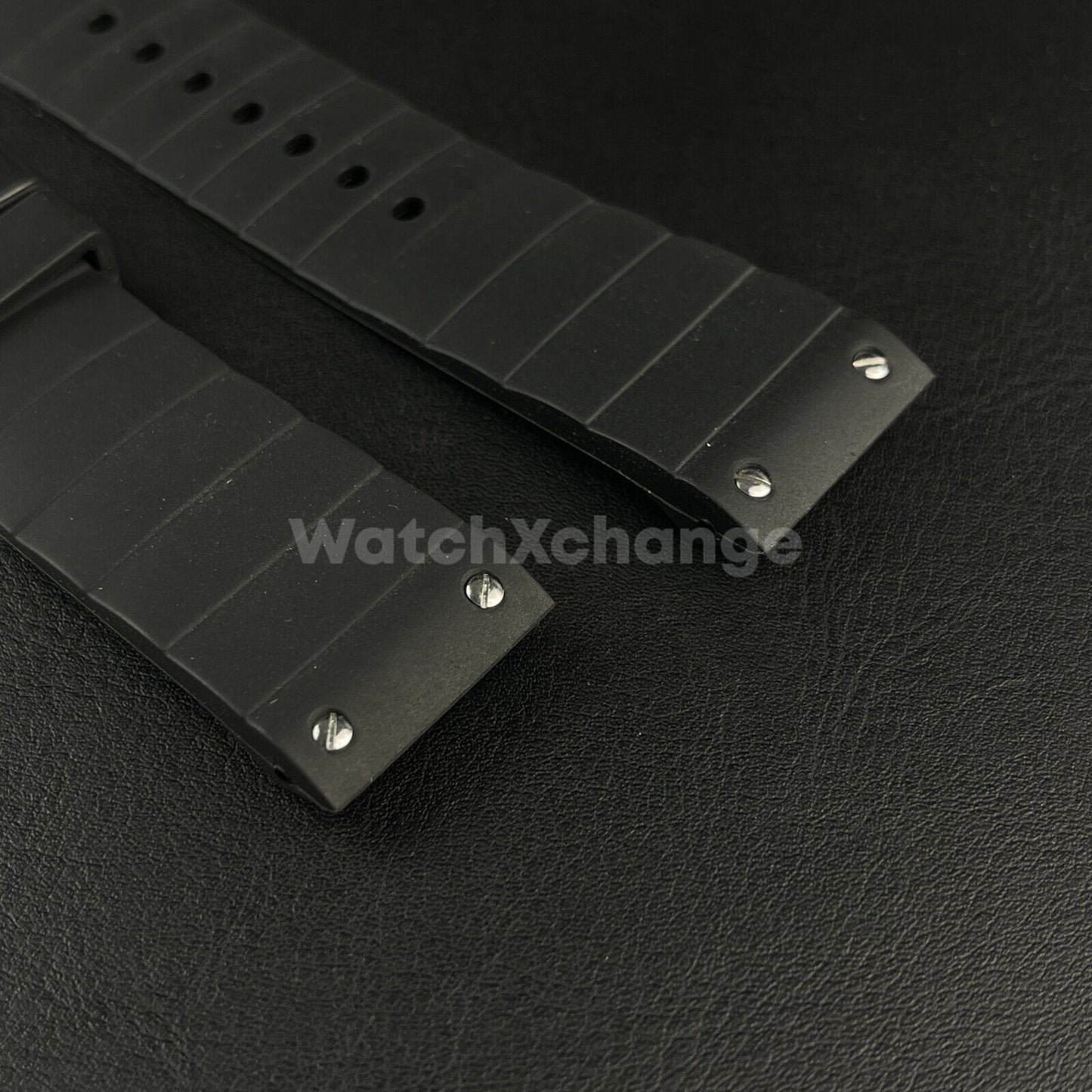 Black & Gold Silicone Rubber Watch Strap For Cartier Santos 100 Curved Ends 23mm