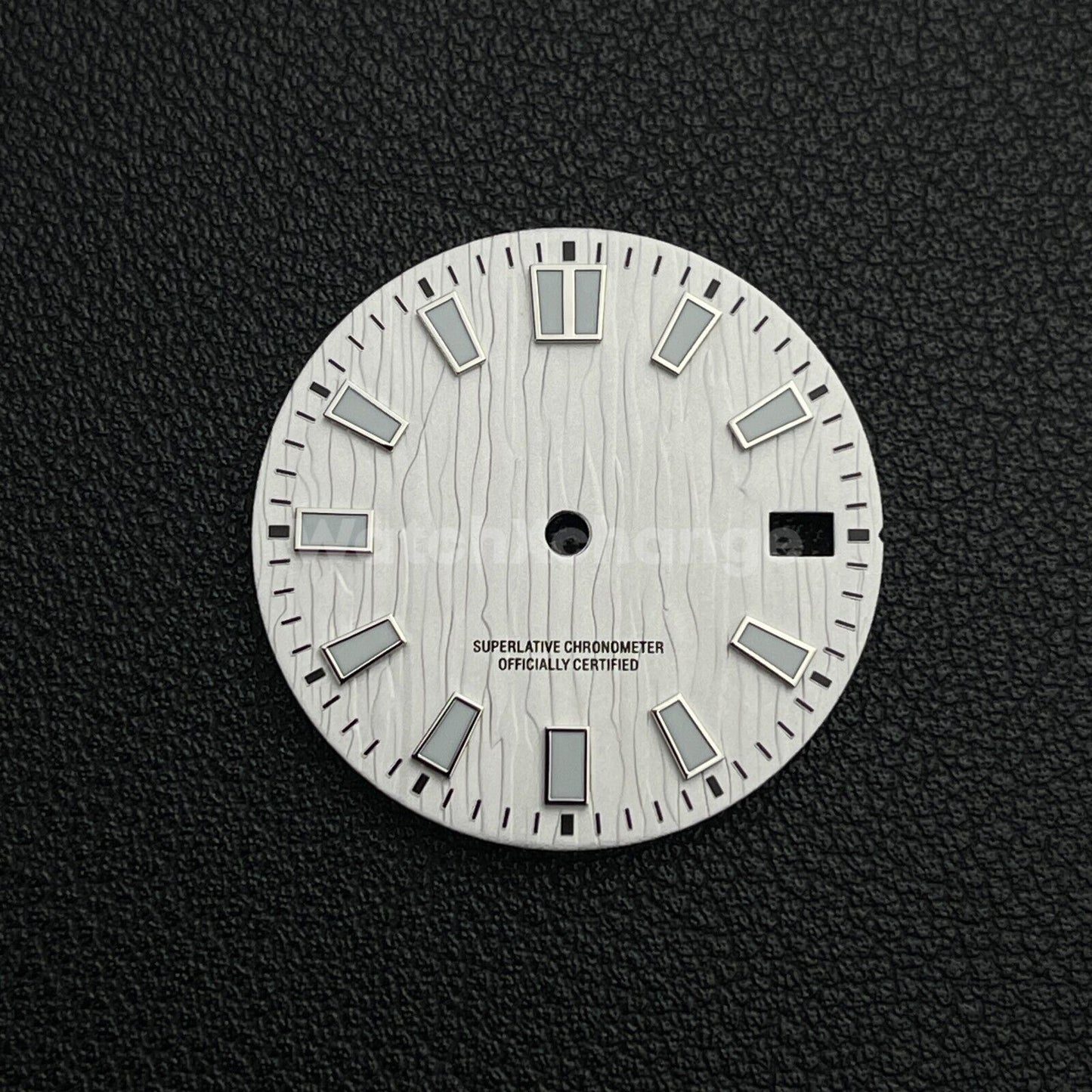 28.5mm White Watch Dial NH35 NH36 4R35 Movement Water Ripple Texture