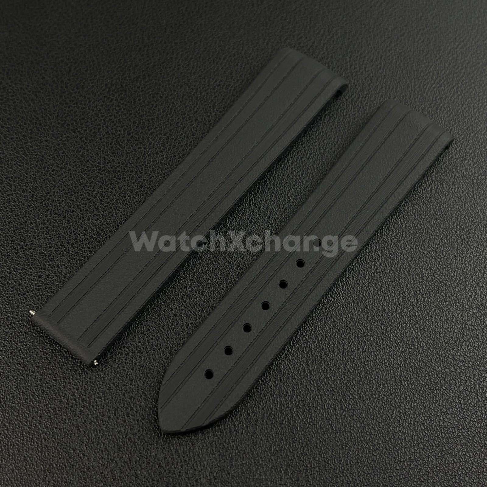 Black Omega Seamaster 41mm 300M Silicone Rubber Curved End Strap 20mm
