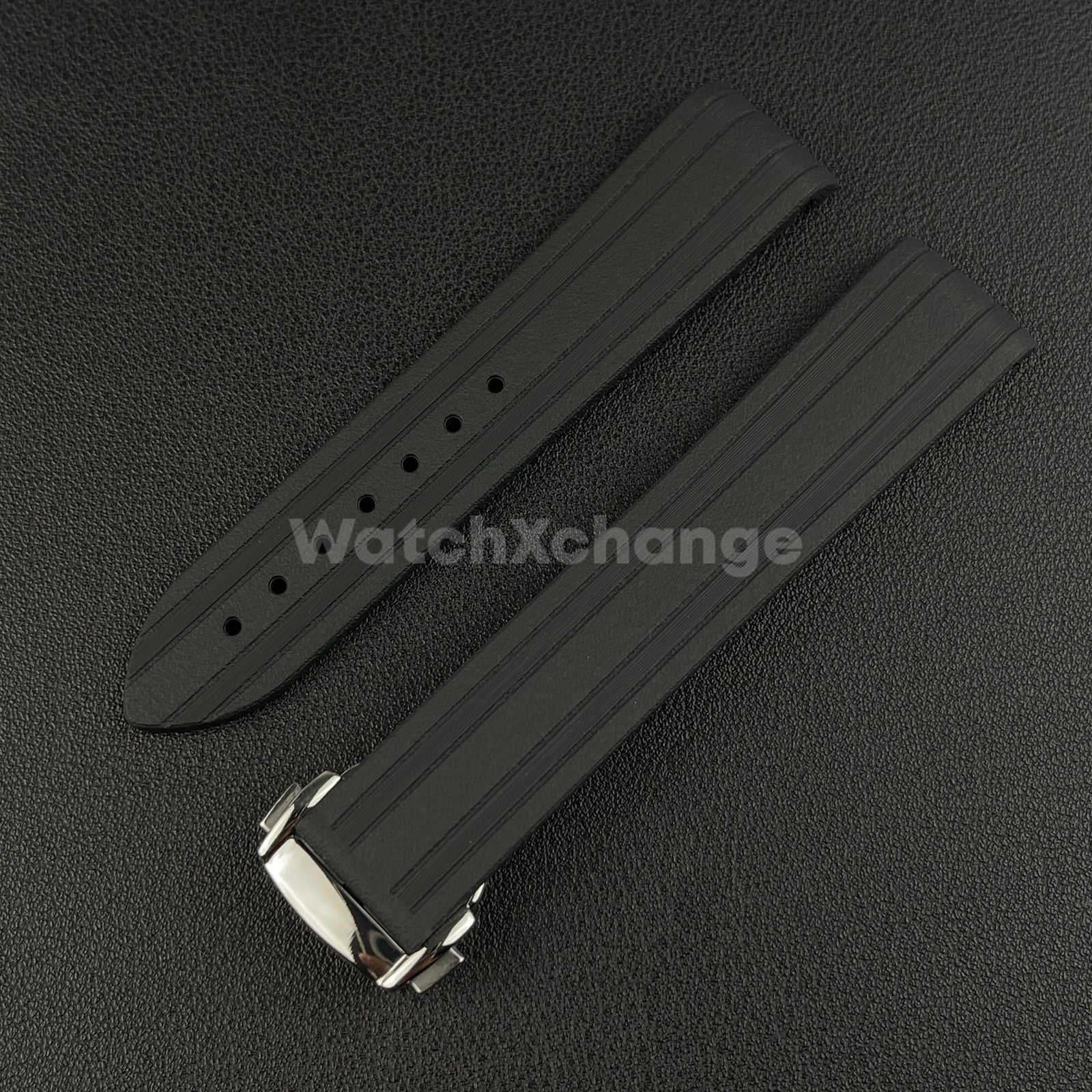 Black Omega Seamaster 41mm 300M Silicone Rubber Curved End Strap 20mm With Clasp