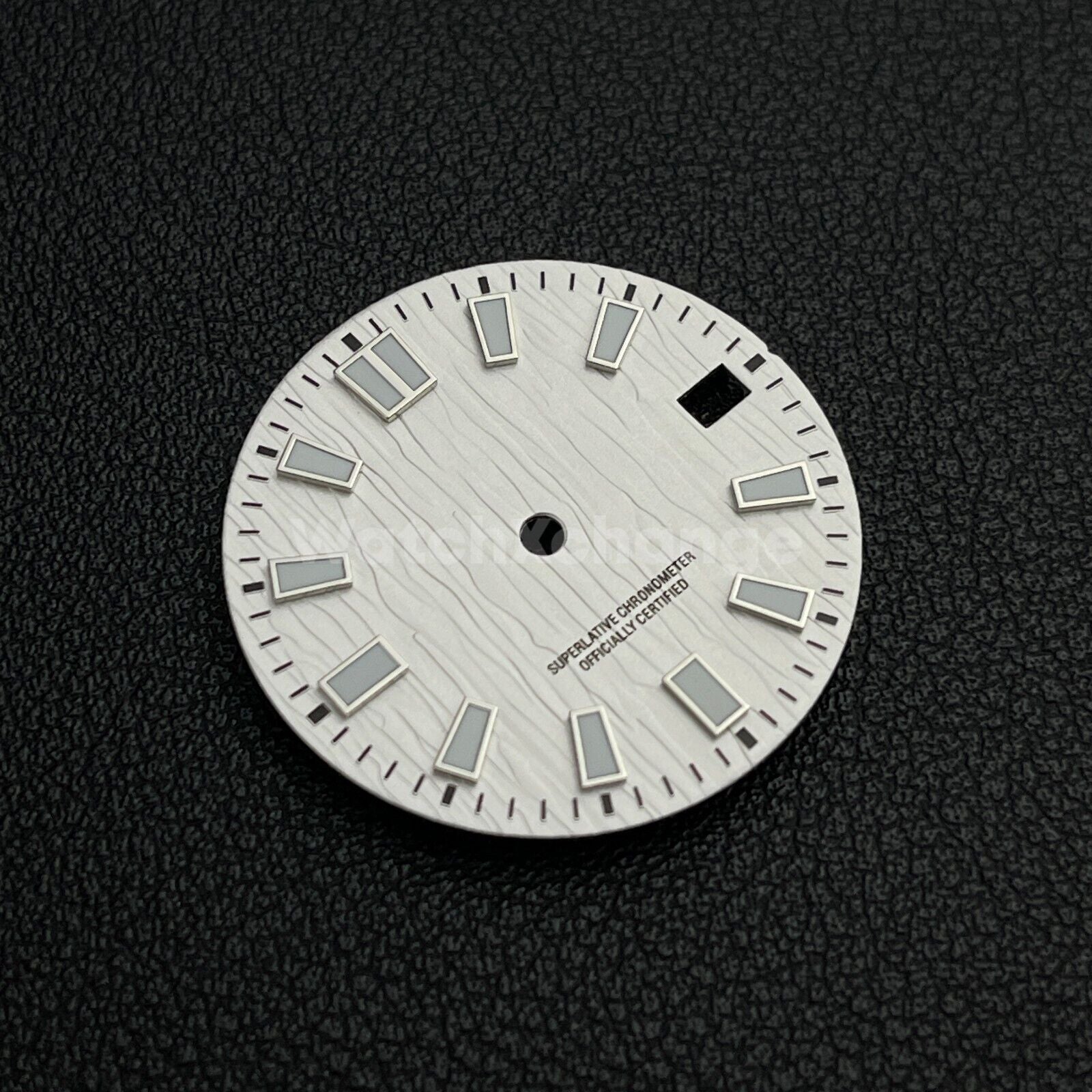28.5mm White Watch Dial NH35 NH36 4R35 Movement Water Ripple Texture