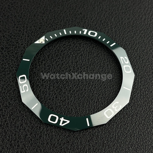 Green & White 40.9mm x 33.2mm 12 Sided Ceramic Watch Bezel Insert