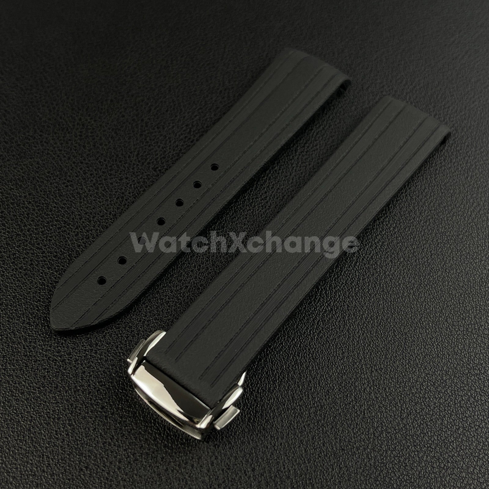 Black Omega Seamaster 41mm 300M Silicone Rubber Curved End Strap 20mm With Clasp